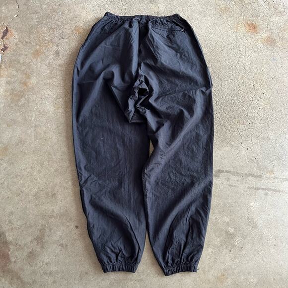 Vintage 90s Nike Black Mens L Nylon Sporty Athletic Windbreaker Swishy Pants - Picture 1 of 13